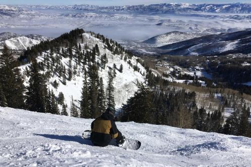 Lovely Ski-In and Ski-Out Sundial Studio with Hot tub! image 15