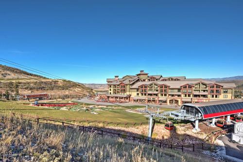 Lovely Ski-In and Ski-Out Sundial Studio with Hot tub! image 18