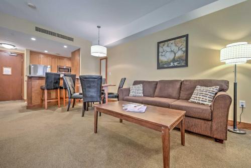 Lovely Ski-In and Ski-Out Sundial Studio with Hot tub! image 6
